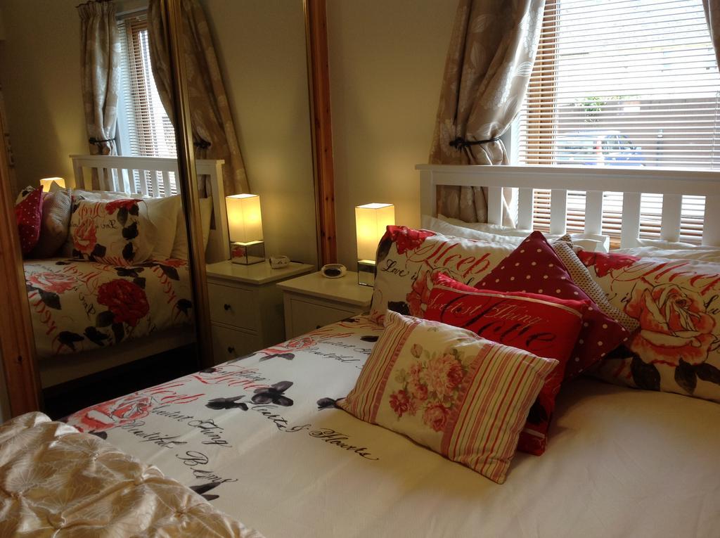 Dunroamin Self-Catering Apartment アビーモア エクステリア 写真