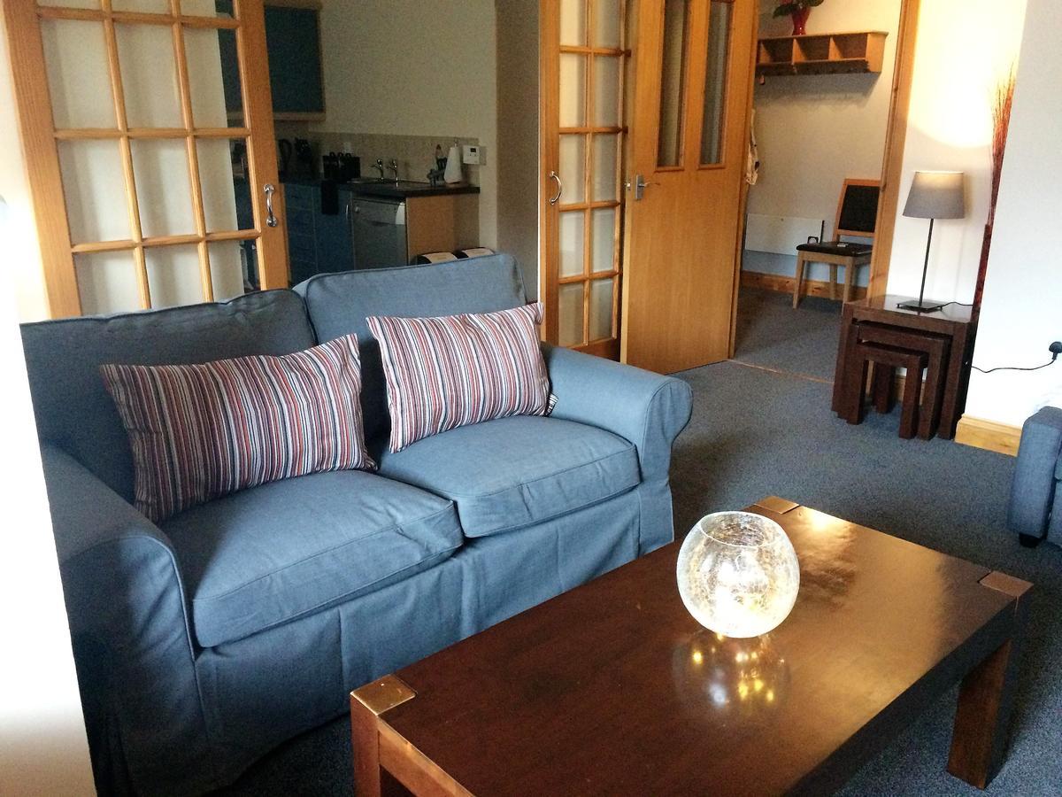 Dunroamin Self-Catering Apartment アビーモア エクステリア 写真