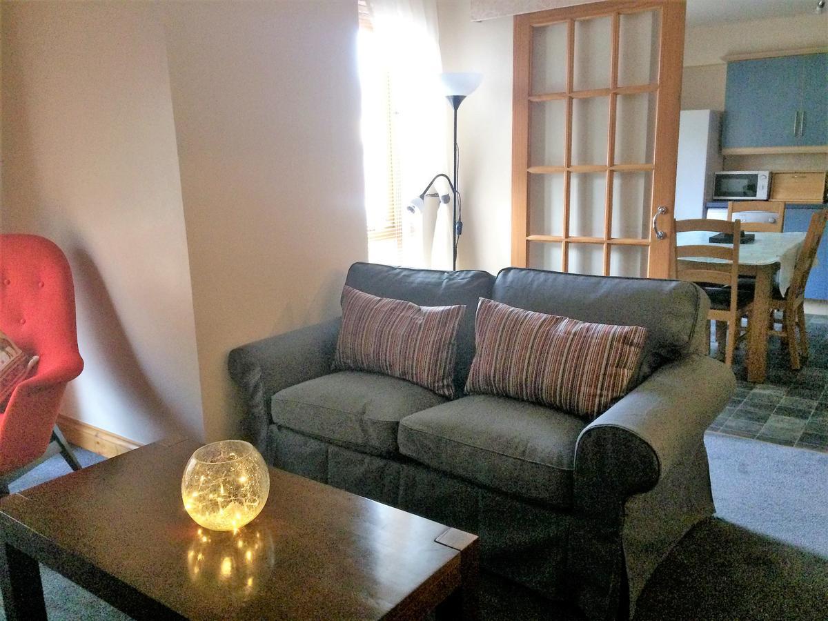 Dunroamin Self-Catering Apartment アビーモア エクステリア 写真
