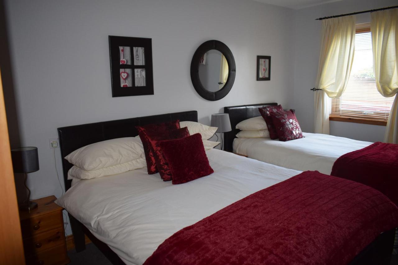 Dunroamin Self-Catering Apartment アビーモア エクステリア 写真